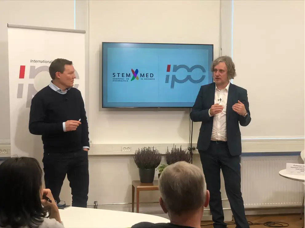 Jakob Nielsen and Ulrik Kjær presenting at IPC